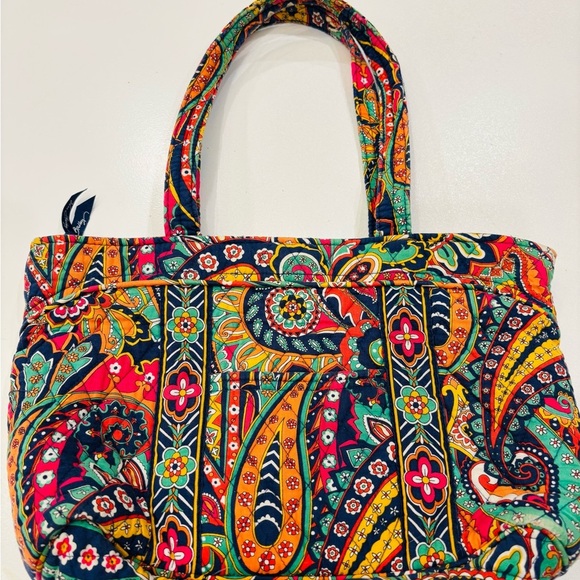 Vera Bradley Handbags - Vera Bradley Multicolor Paisley Tote H 11 * W 14.5 Mint Condition